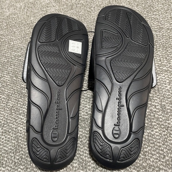 NEW Champion Slip On Sandals - Picture 3 of 4